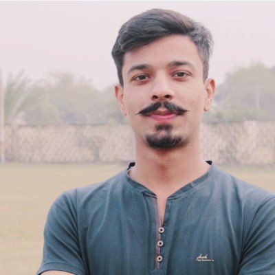Sheikh Talah Zubair, co-owner and e-commerce specialist at Mashhoori